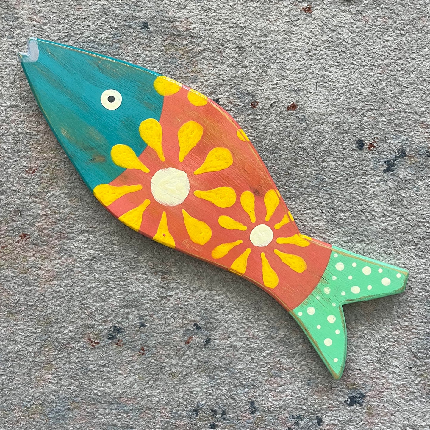 Small Yellow Daisy Fish